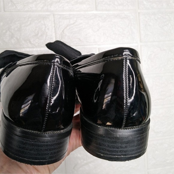 Nine West Black Patent Leather Flats with Bow - Size 7 - Picture 7 of 10